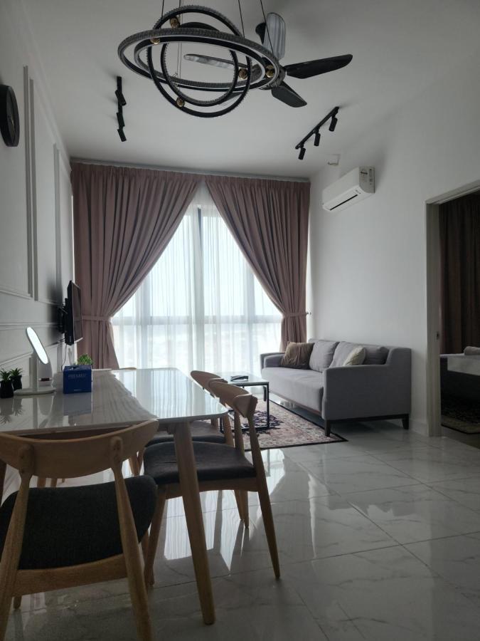 Nusa Luxurious Suite كوتا بْهارو المظهر الخارجي الصورة